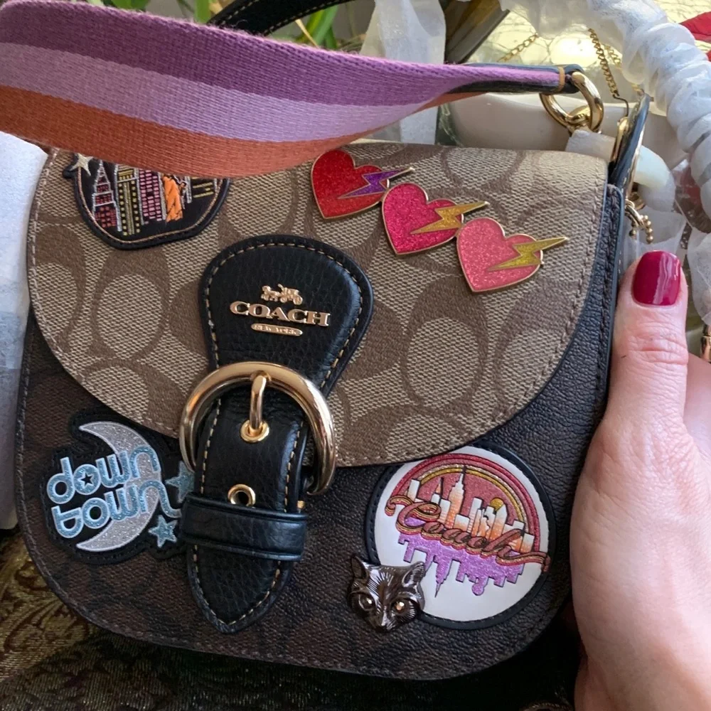 RARE🔥Authentic COACH SIGNATURE LEATHER  PATCHES FLAP SNAP SHOULDER/CROSSBODY - Picture 8 of 16